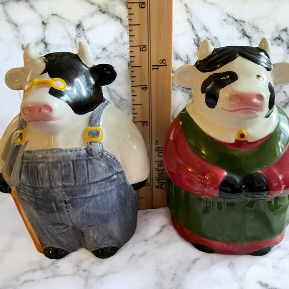 Vintage 1992 Clay Art “American Gothic” Cows Salt & Pepper Shakers - Picture 8 of 14